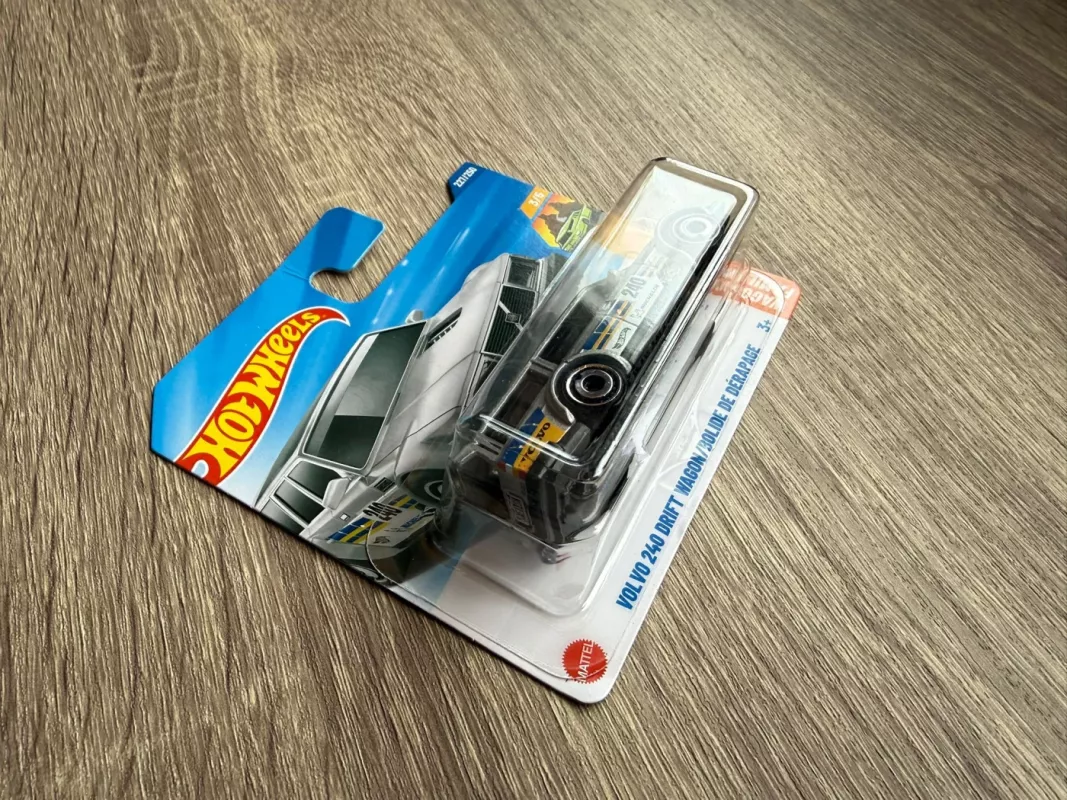 Volvo 240 Drift Wagon Bolide De Derapage Hot Wheels - , namai ir interjeras 3