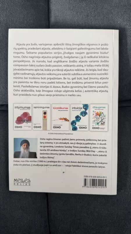 ATJAUTA VISIŠKAI ATSISKLEIDUSI MEILĖ - Osho, knyga 3