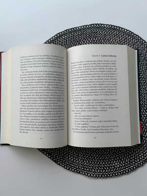 Miegančių drugelių tvirtovė - Jurga Ivanauskaitė, knyga 3