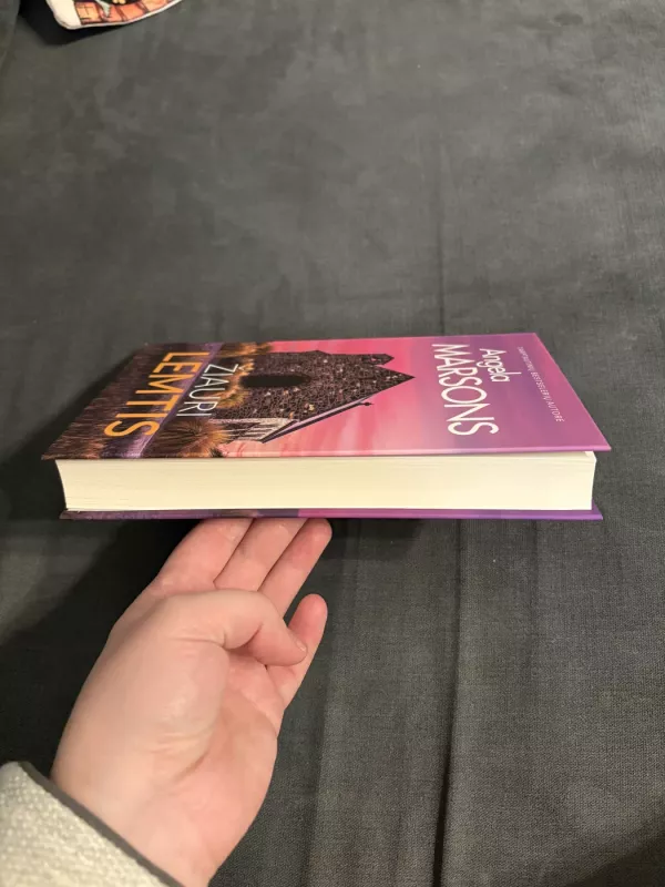 Žiauri lemtis - Angela Marsons, knyga 4