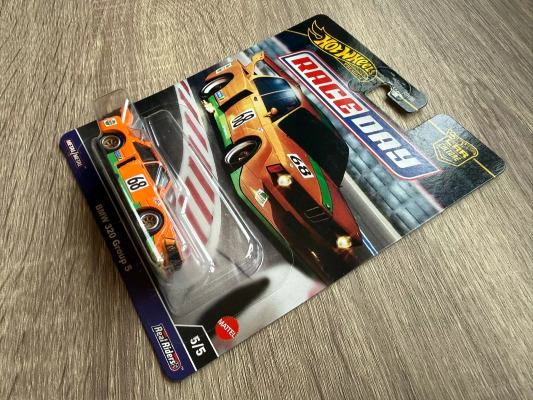 BMW 320 Group 5 Hot Wheels Premium - , namai ir interjeras 4