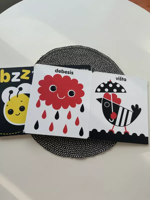 MŪ PAVEIKSLĖLIAI KŪDIKIAMS. Konktrastinė pastatoma knygelė. - Jurgita Juškaitė-Jakaitienė, knyga 3