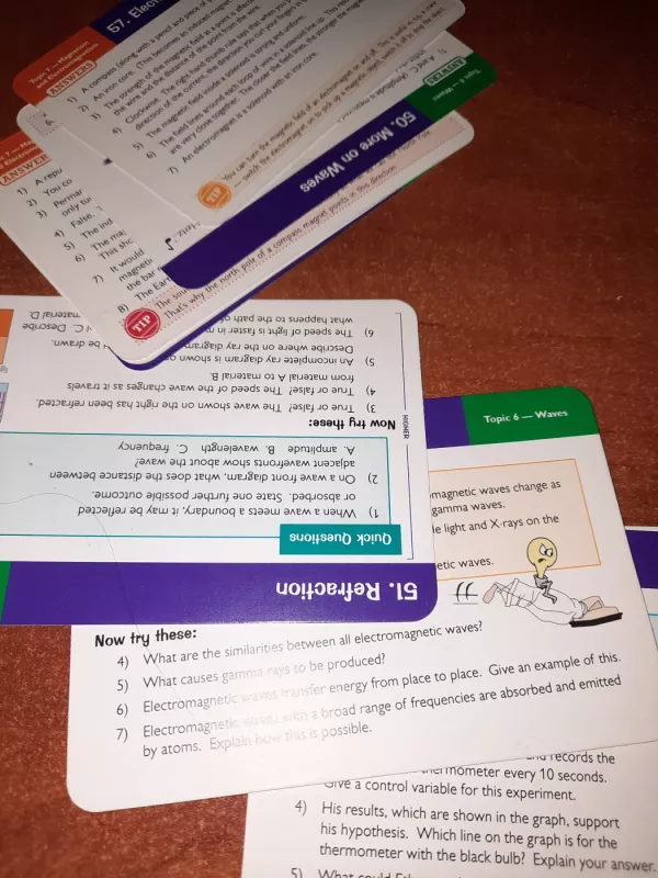 GCSE Combined Science: Physics for AQA Revision Question Cards - Coordination Group Publications Ltd (CGP), knyga 2