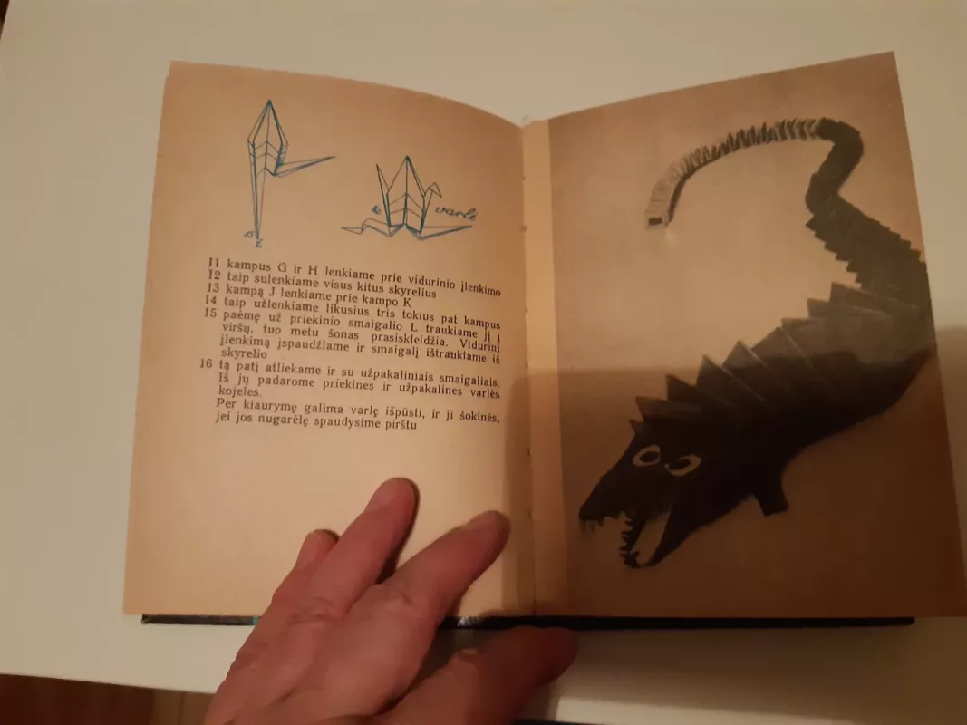 Žaislai iš popieriaus - Autorių Kolektyvas, knyga 4