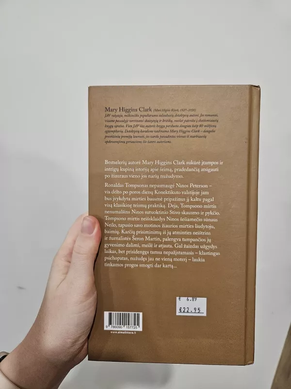 Nepažįstamasis tamsoje - Mary Higgins Clark, knyga 3