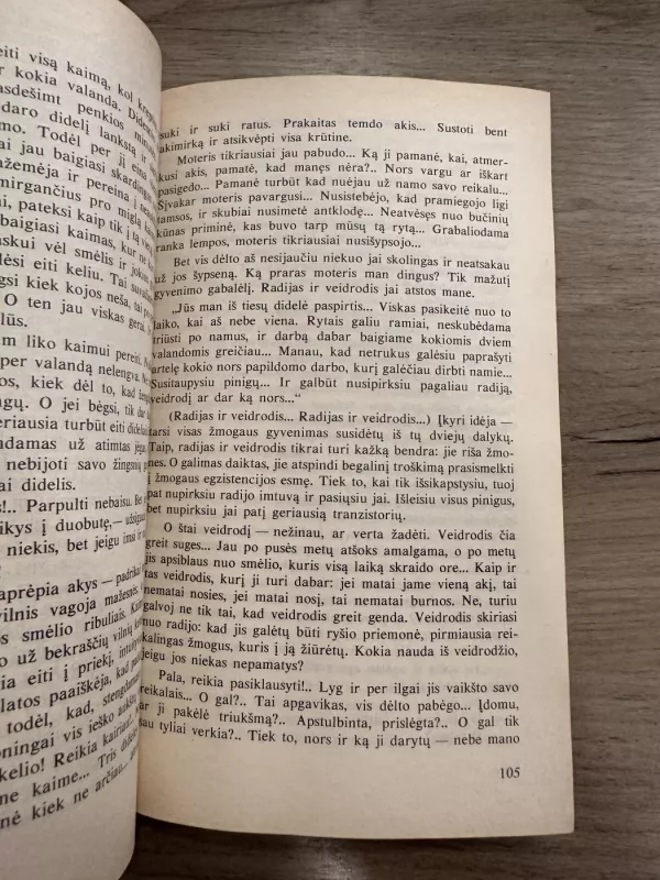 Moteris smėlynuose. Svetimas veidas - Kobas Abė, knyga 4