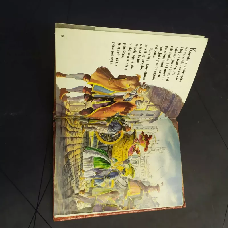 Nauji karaliaus rūbai - Hansas Kristianas Andersenas, knyga 3