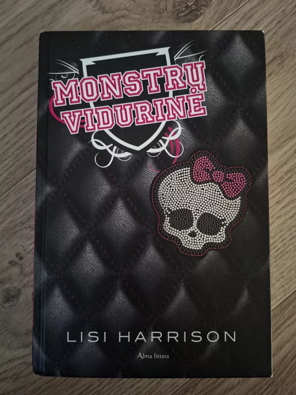 Monstrų vidurinė (1-3 knygos) - Lisi Harrison, knyga 3