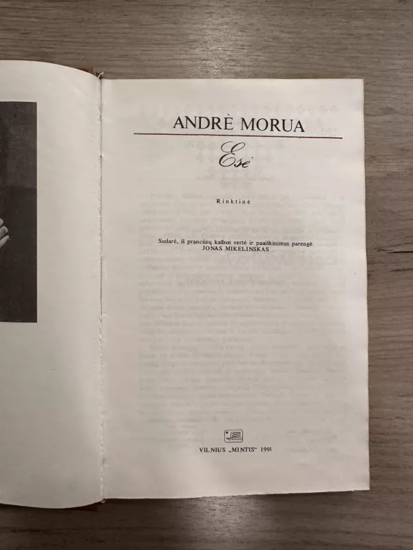 Esė - Andre Morua, knyga 3