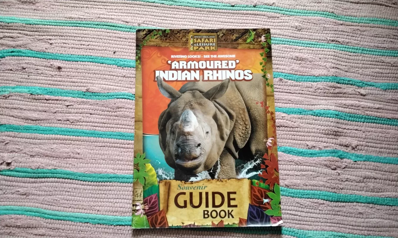 souvenir guide book indian rhinos - Autotių kolektyvas, knyga 2