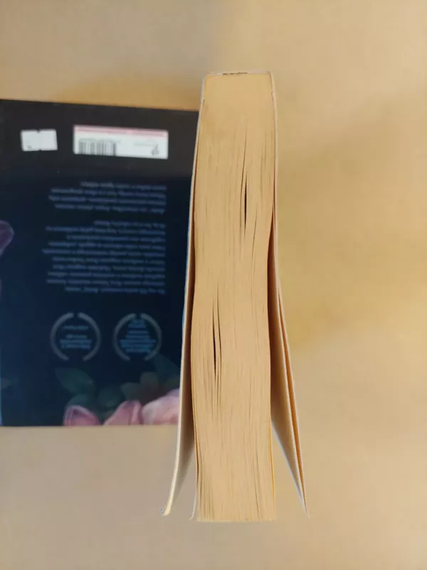 Įklimpus į mėšlą skambinti M - Stephen Clarke, knyga 4