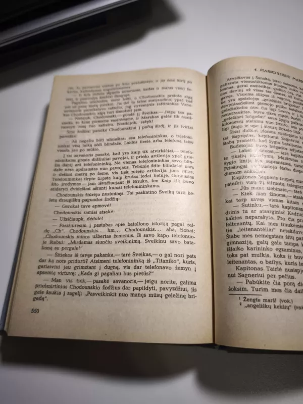 Šauniojo kareivio Šveiko nuotykiai - J. Hašekas, knyga 4