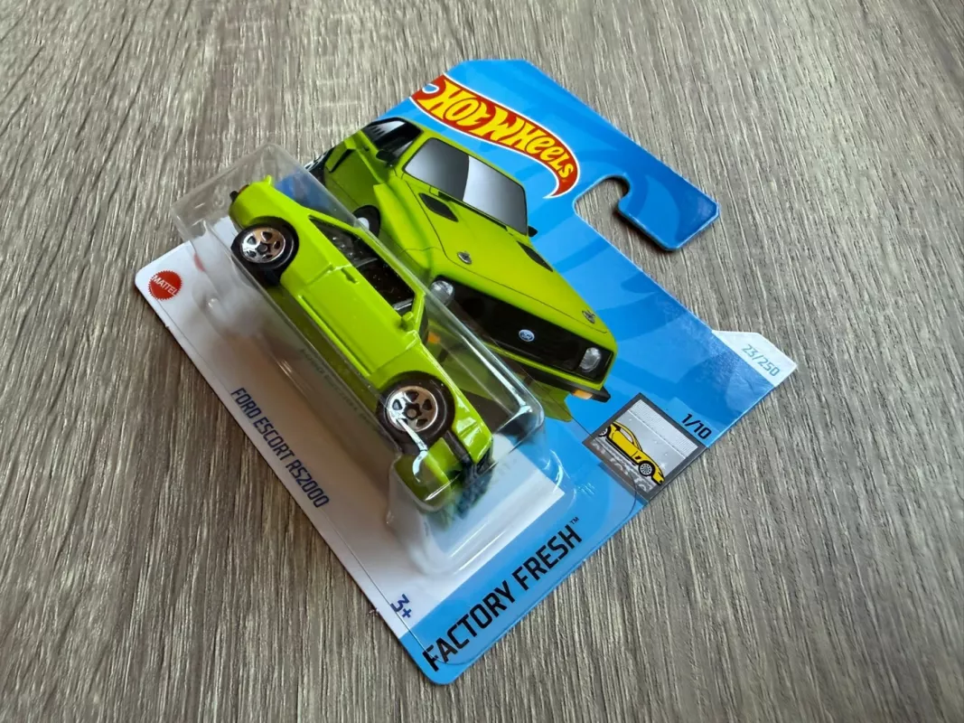 Ford Escort RS2000 Hot Wheels - , namai ir interjeras 4