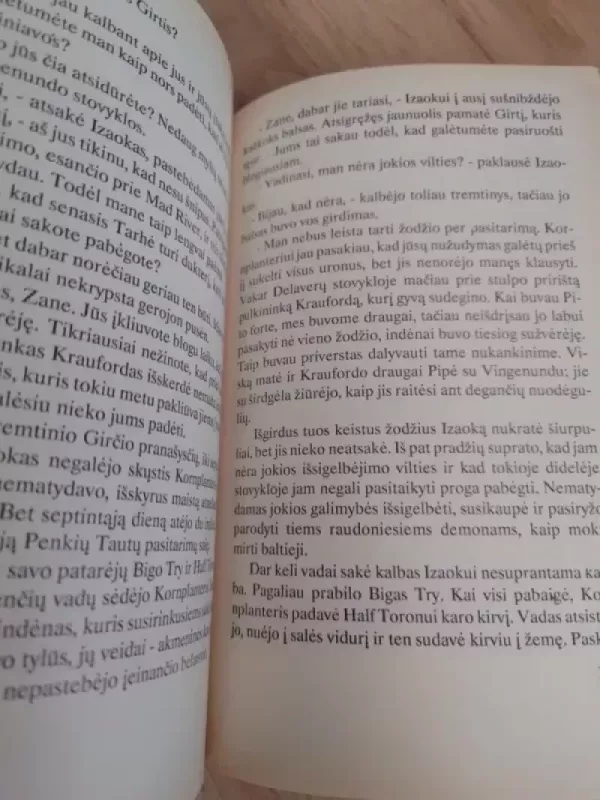 Tvirtovės apsuptis - Zane Grey, knyga 3