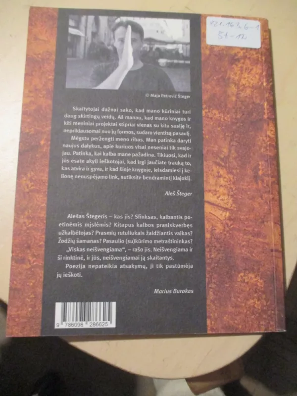 Degantys liežuviai. Goreči jeziki - Aleš Šteger, knyga 4