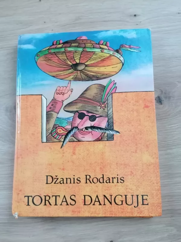 Tortas danguje - Džanis Rodaris, knyga 2
