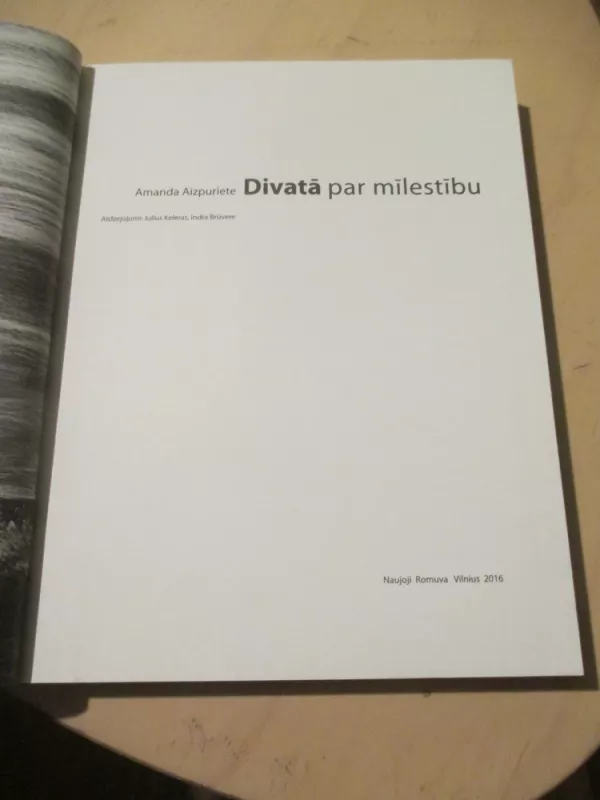 Dviese apie meilę. Divatā par mīlestību - Amanda Aizpurietė , Julius Keleras, knyga 5