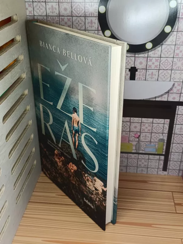 Ežeras - Bianca Bellova, knyga 3