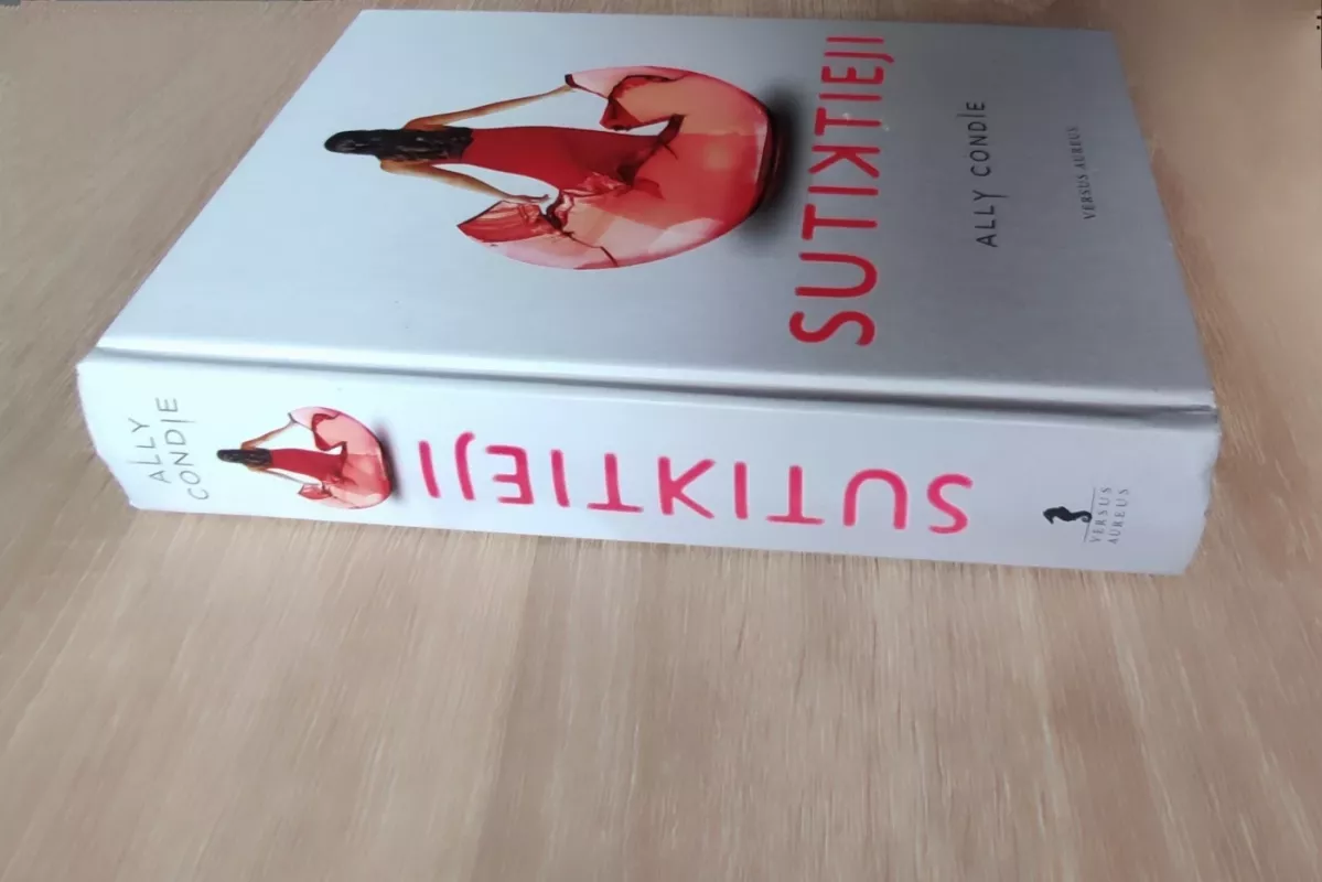 Sutiktieji - Ally Condie, knyga 3