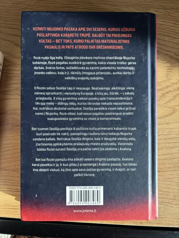 Čia, Avalone - Burton Tara Isabella, knyga 3