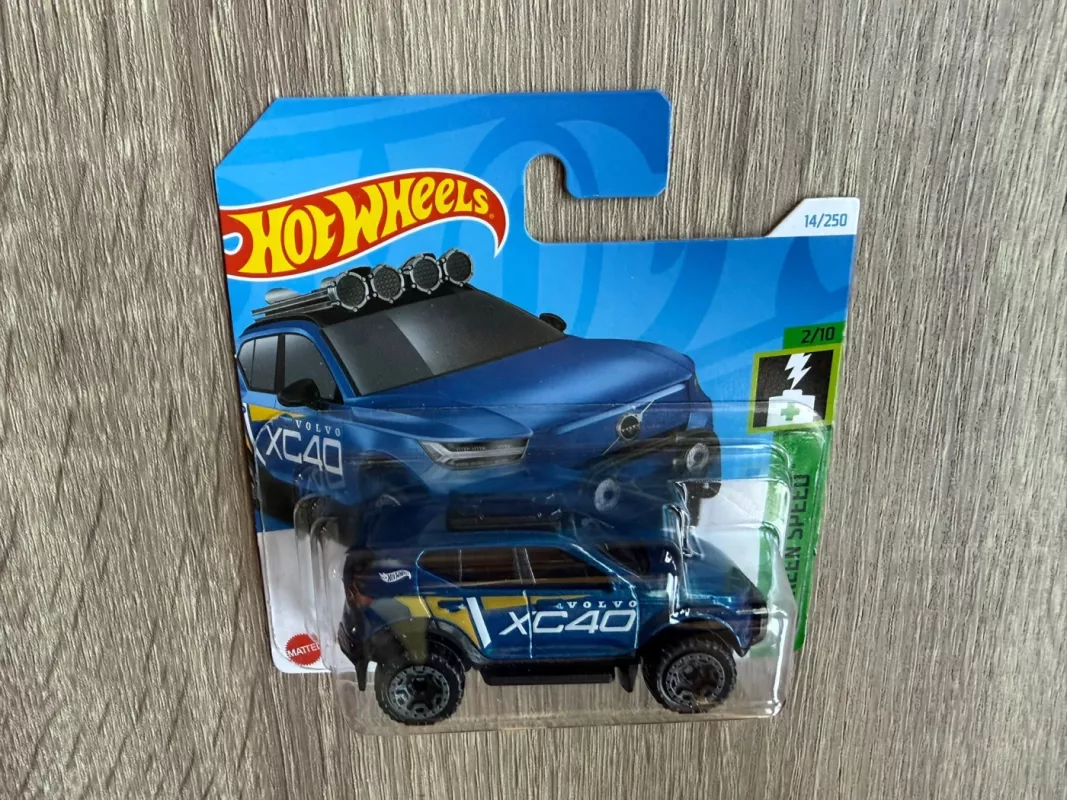 Volvo XC40 Recharge Hot Wheels - , namai ir interjeras 5