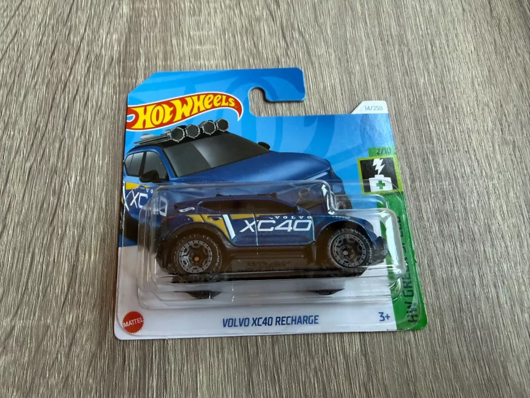 Volvo XC40 Recharge Hot Wheels - , namai ir interjeras 2