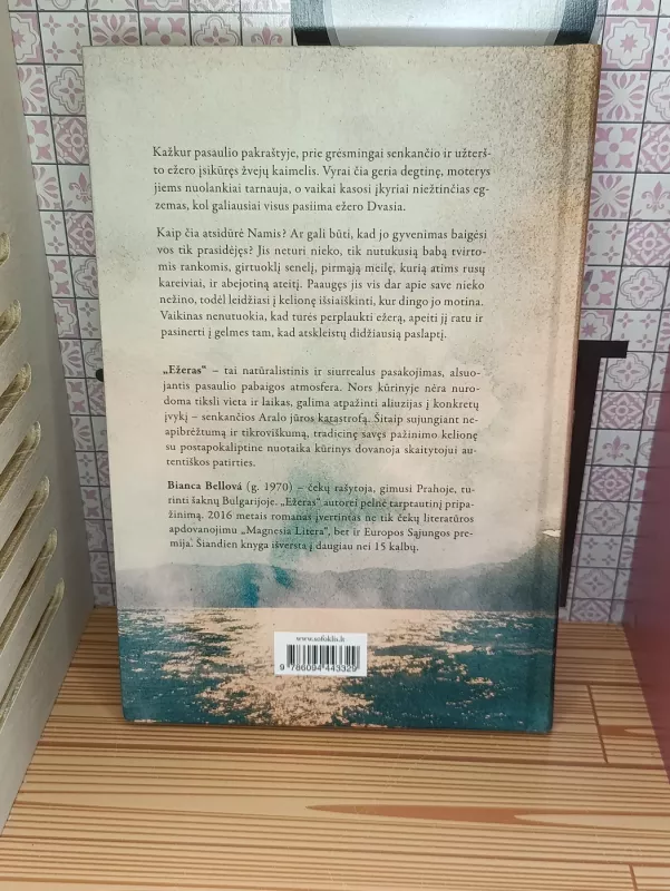 Ežeras - Bianca Bellova, knyga 4