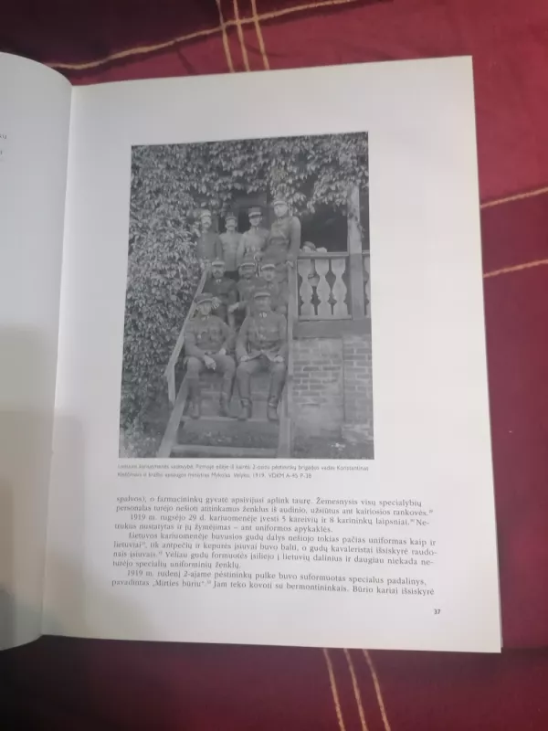 Lietuvos karių uniformos ir lengvieji ginklai XX amžiuje - Jonas Vaičenonis, knyga 3