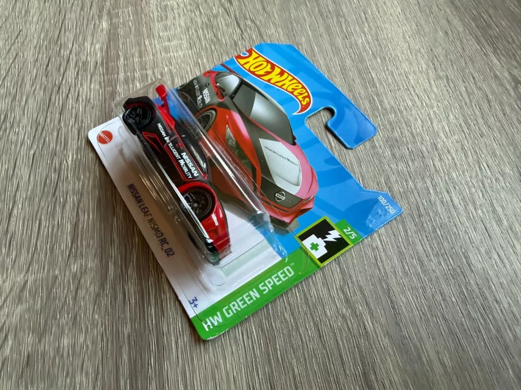 Nissan Leaf Nismo RC_2 Hot Wheels - , namai ir interjeras 4