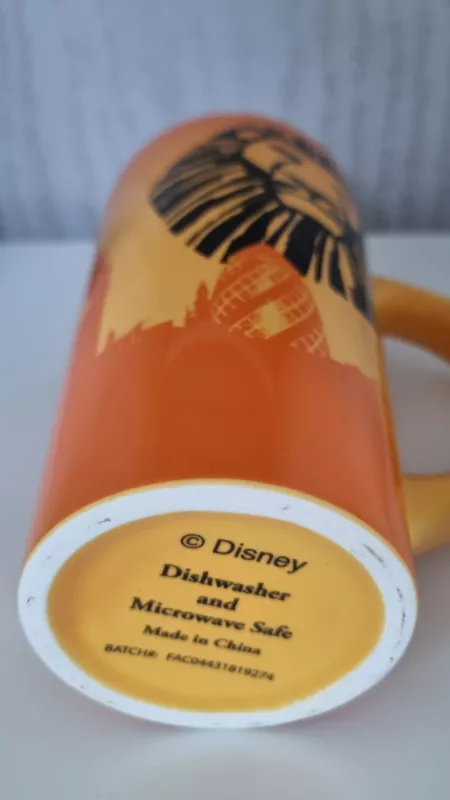 Disney. Aukštas ir talpus latte arba arbatos puodelis iš Londono, miuziklo The Lion King suvenyras. - , namai ir interjeras 6