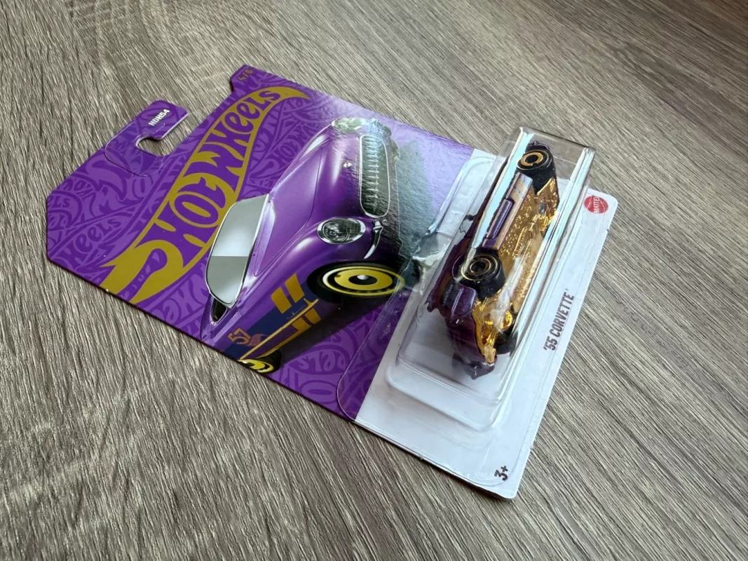 55 Corvette Hot Wheels - , namai ir interjeras 3