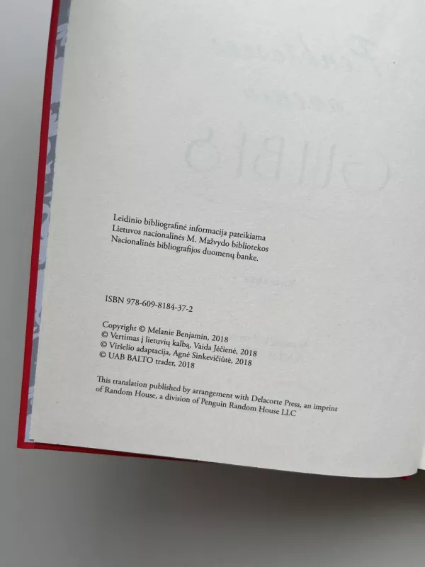 Penktosios aveniu gulbės - Melanie Benjamin, knyga 3