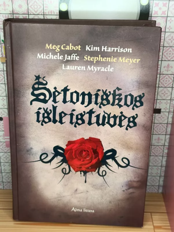 Šėtoniškos išleistuvės - M. Cabot, K.  Harrison, M.  Jaffe, S.  Meyer, L.  Myracle, knyga 2