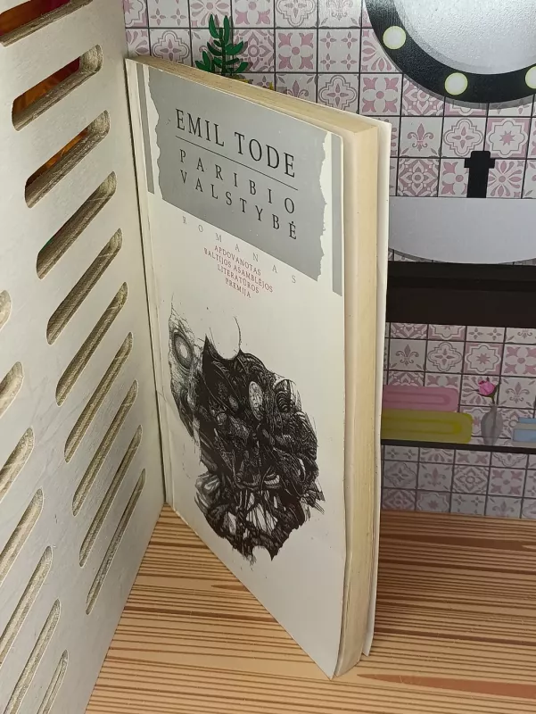 Paribio Valstybė - Emil Tode, knyga 5