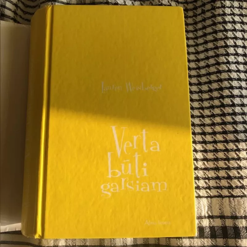 Verta būti garsiam (Madame) - Lauren Weisberger, knyga 3