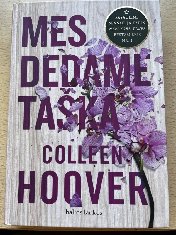 mes dedame tašką - Colleen Hoover, knyga 2
