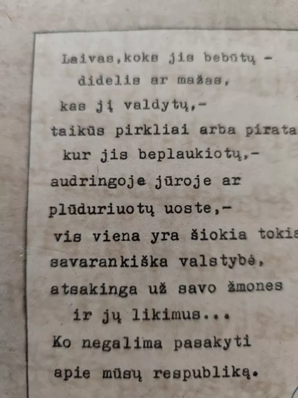Durnių laivas. Politinių veidų ir šaržų galerija - Vytautas Petkevičius, knyga 4
