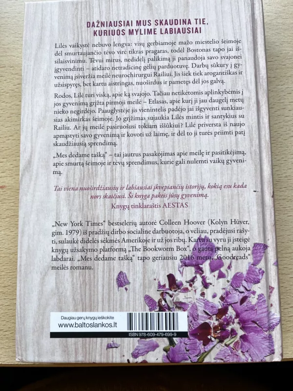 mes dedame tašką - Colleen Hoover, knyga 3