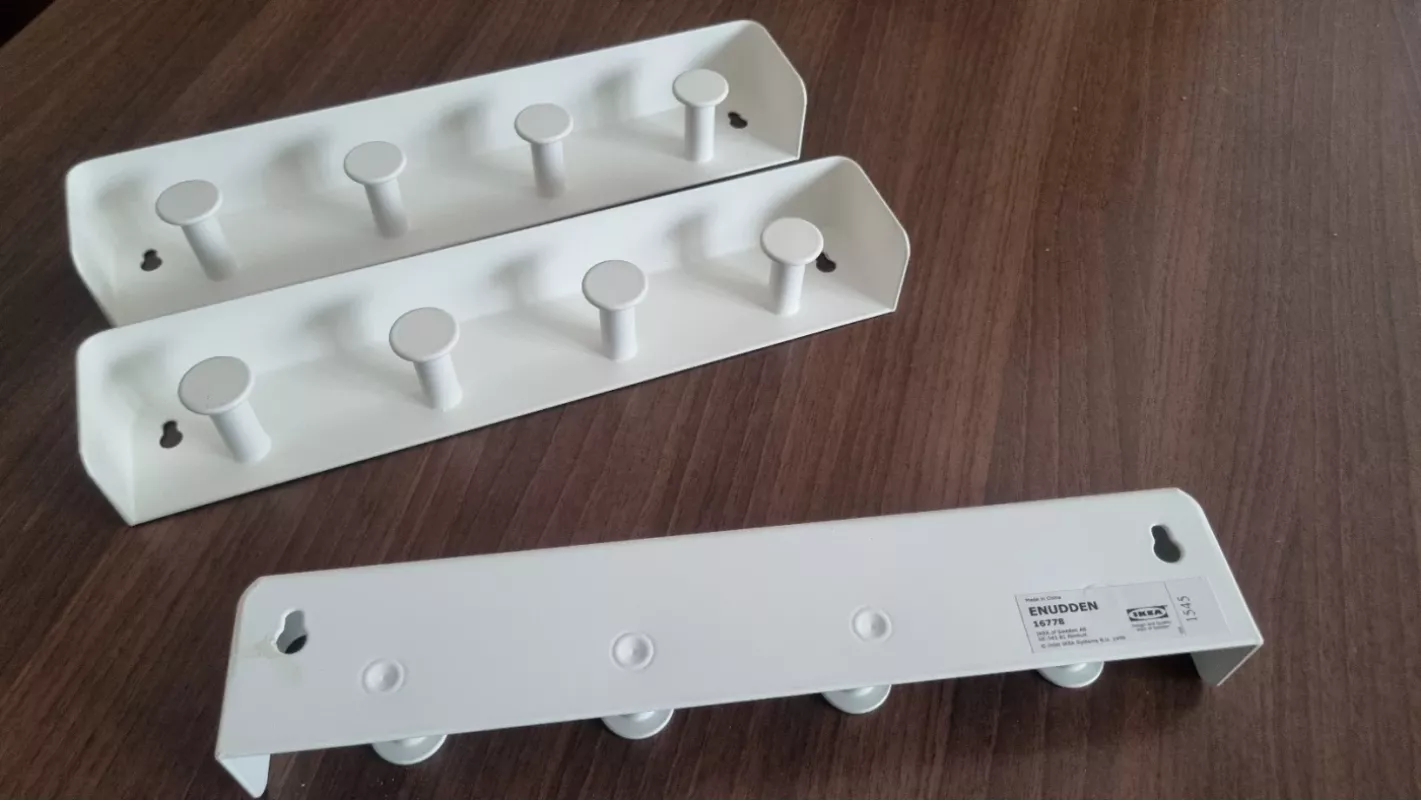 Trys vienodos metalinės kabyklos su keturiais kabliukais. Ikea - , namai ir interjeras 4