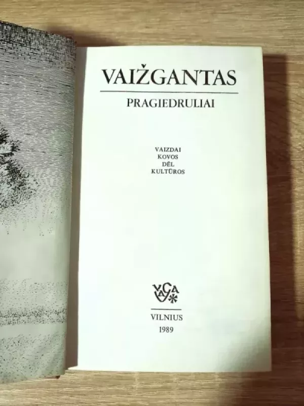 Pragiedruliai -  Vaižgantas, knyga 3