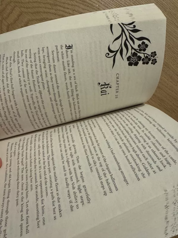 Powerless - Lauren Roberts, knyga 4