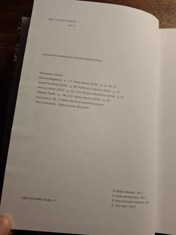 Paskutinė kadencija - Valdas Adamkus, knyga 4