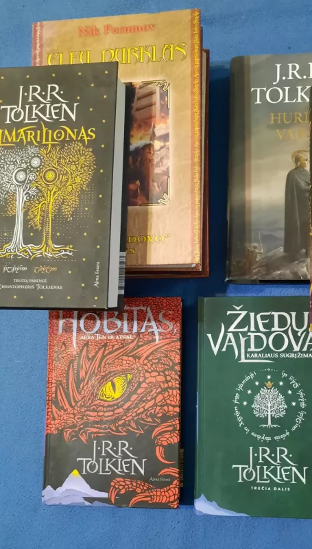 Žiedų valdovas 1-9 dalys. - J. R. R. Tolkien, knyga 3
