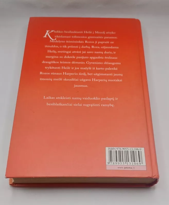 Raudonoji lelija - Nora Roberts, knyga 3