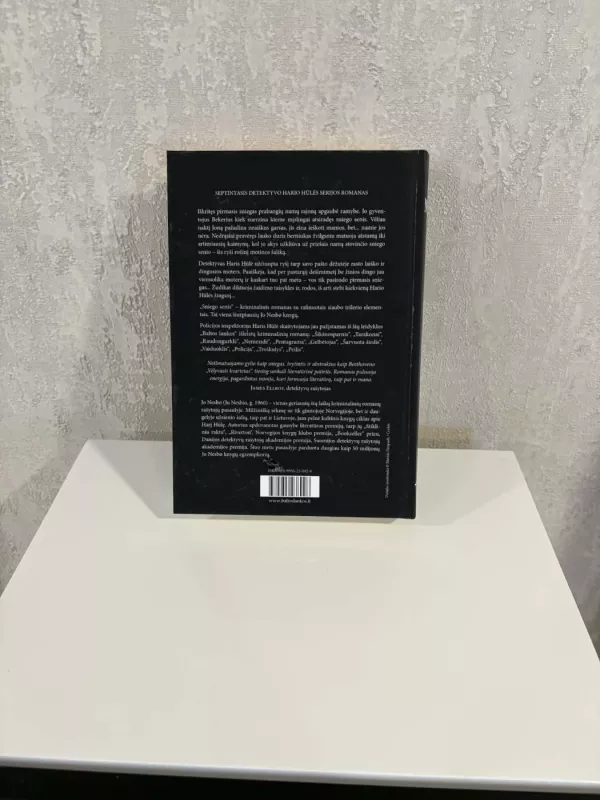 Sniego senis - Jo Nesbo, knyga 3