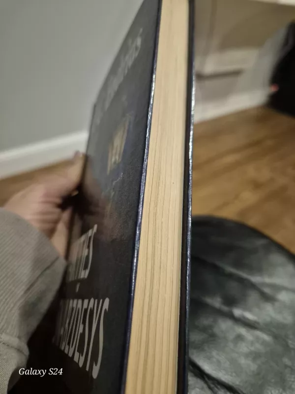 Nakties šnabždesys - V. C. Endrius, knyga 3