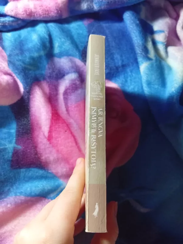 VESTUVIŲ VARPAI PRIE KOMO (2 KNYGOS) - Jennifer Faye, knyga 2