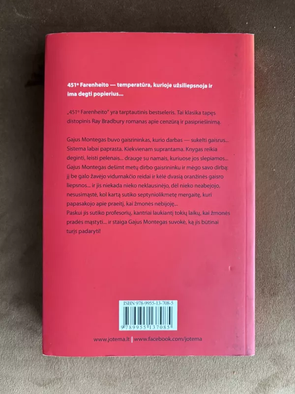 451 Farenheito - Ray Bradbury, knyga 3