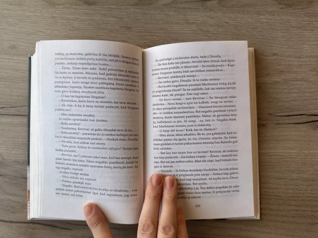 Aistringieji apsimetėliai - Diana Haviland, knyga 4