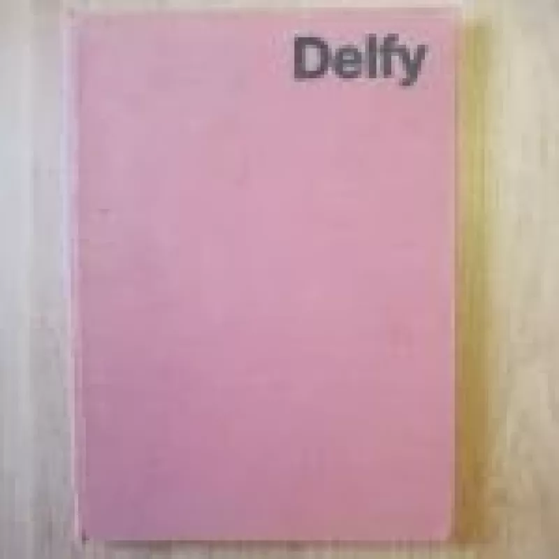 Delfy - Kazimierz Michalowski, knyga